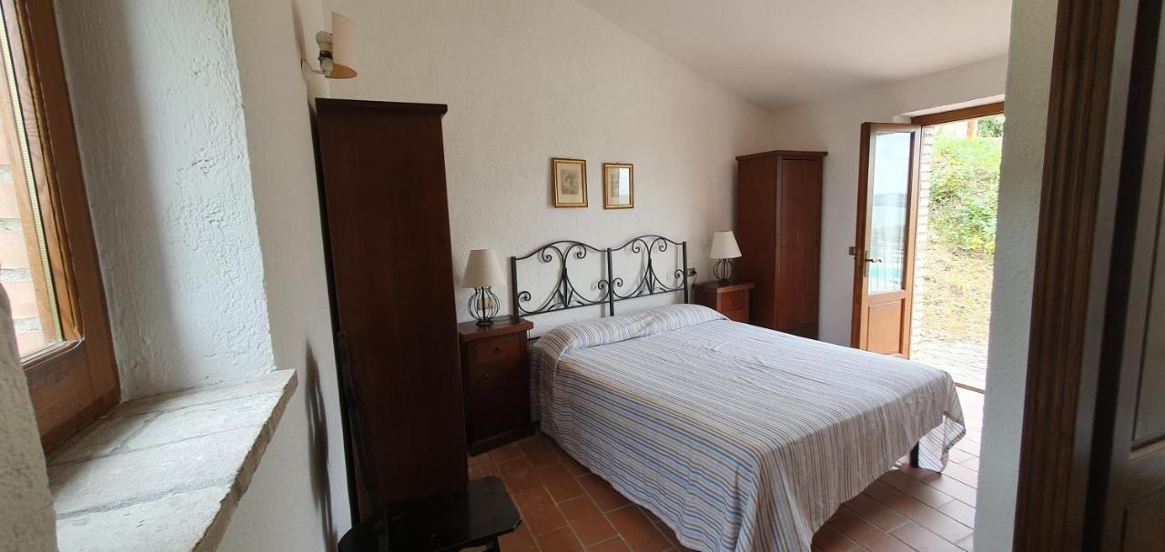 Poloturisticoumbria Rustico Con Piscina Vista Lago Passignano sul Trasimeno Exteriör bild